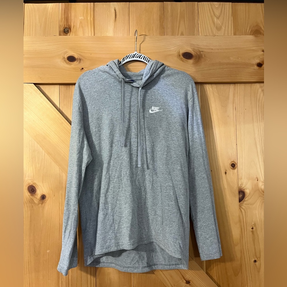 Men’s Nike Gray Light Weight Hoodie.
